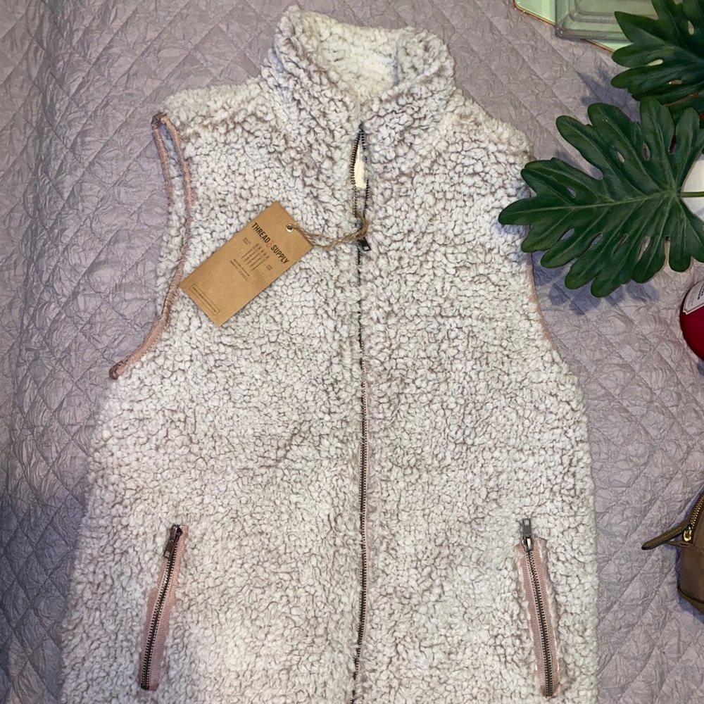 NWT Thread & Supply Sherpa Vest